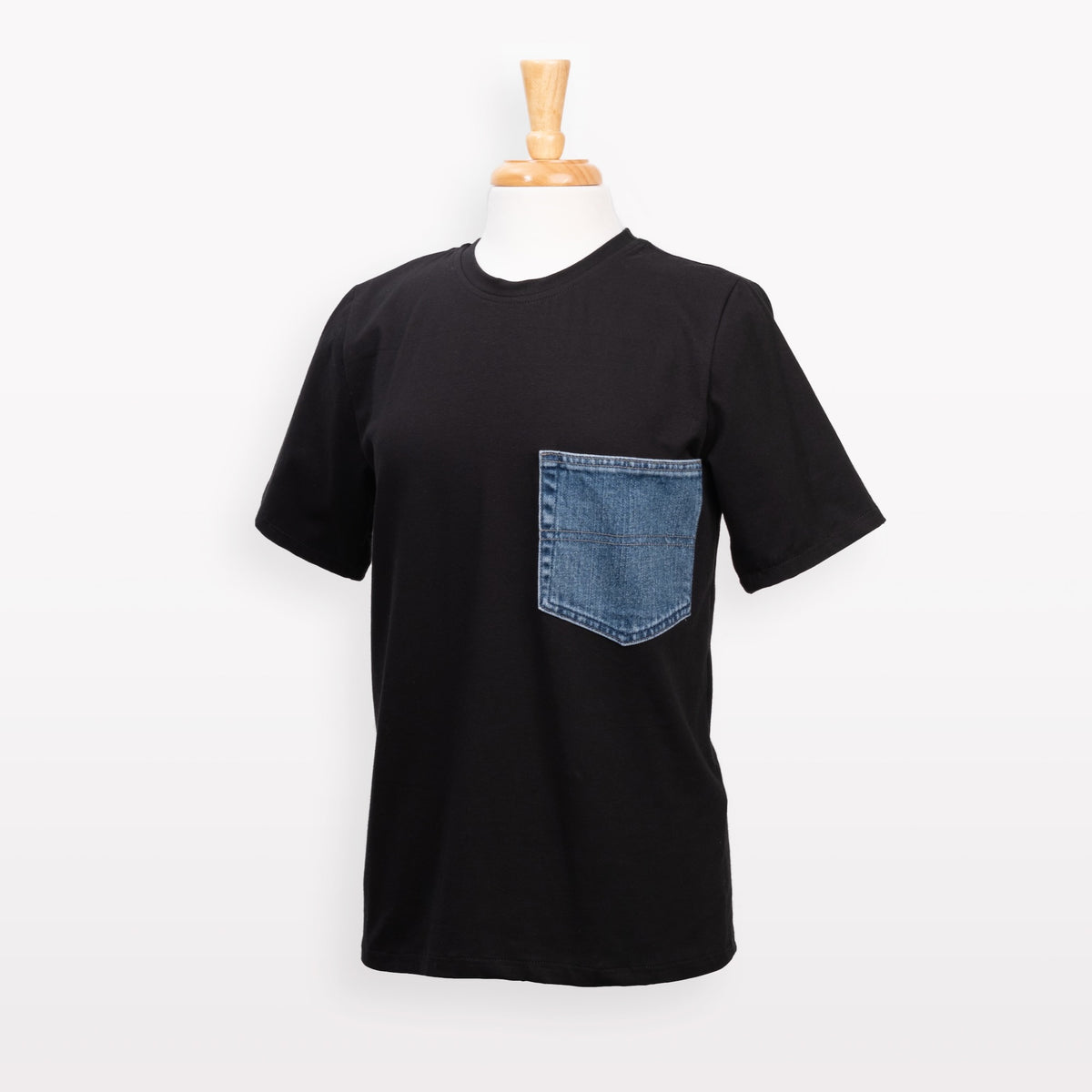 Unisex T-shirt with recycled denim pocket, for corporate gifts – l