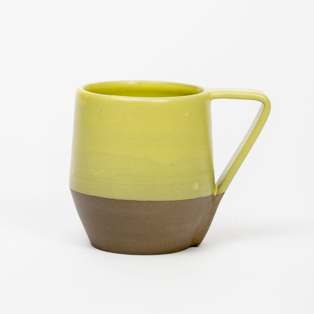 Large ceramic Mogue mug handmade in Montreal – l'empreinte coopérative