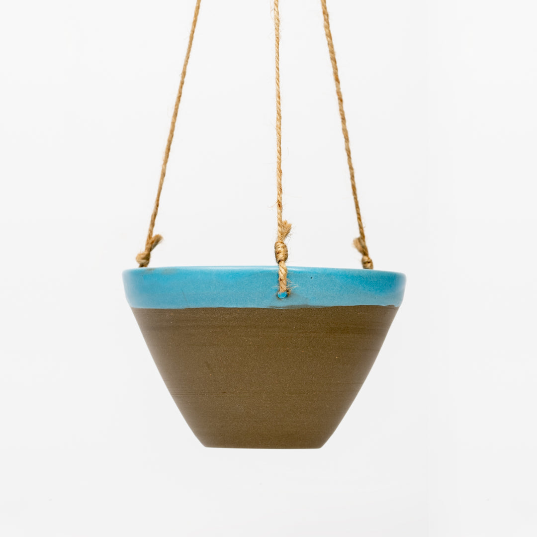 turquoise hanging planter Colorful ceramic hanging planter handmade in Quebec – l'empreinte  coopérative